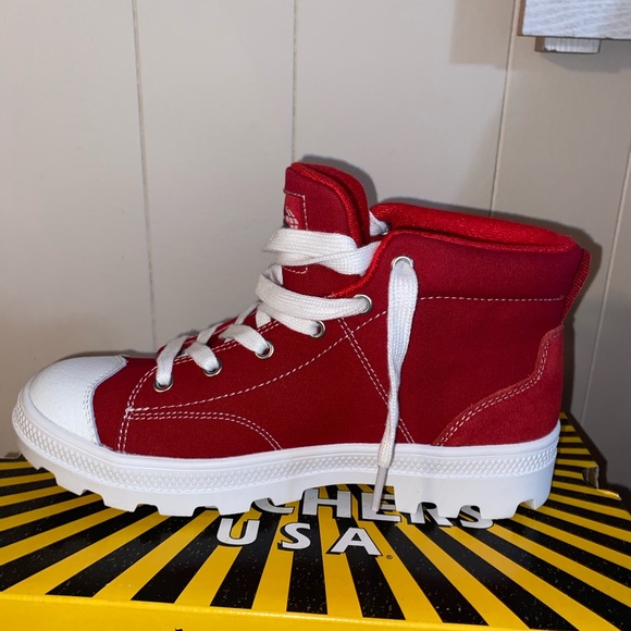 Brand NEW with box!! Skechers roadies hi red - Picture 3 of 5